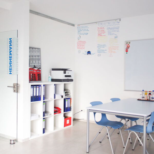 Innenansicht der Fahrschule GH in Dortmund [Stadtteil einfügen] – Dein Weg zum Führerschein